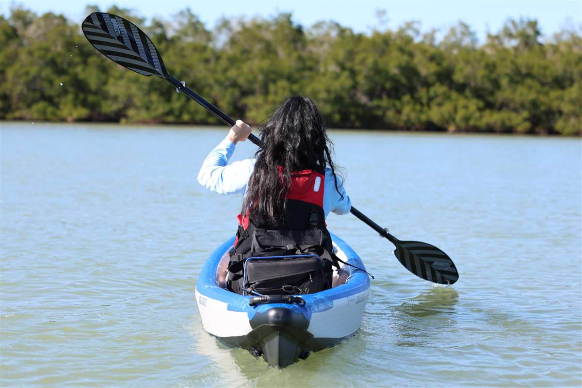 Sleek look on the water with the RazorLite™