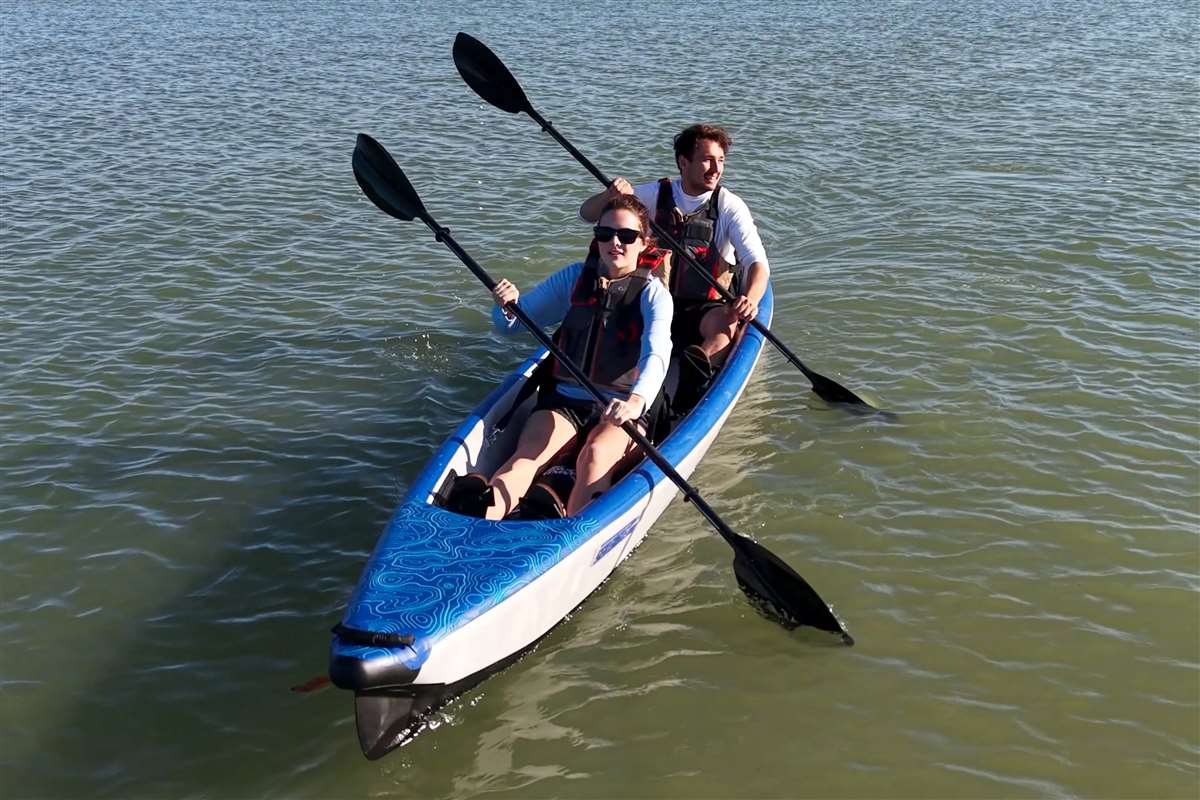 Paddle with Ease on the Tandem 473 RazorLite™